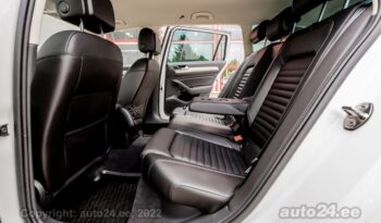 
									Volkswagen Passat 4Motion R-Line 2.0 140kW full								